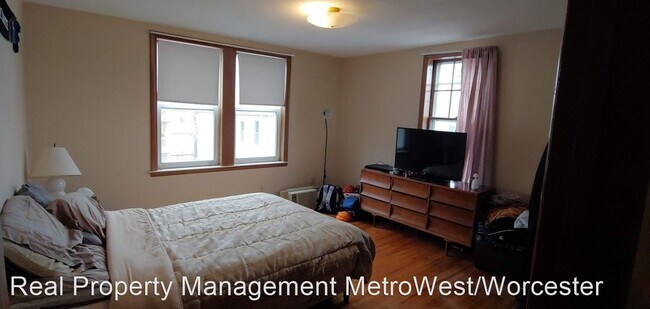 Building Photo - 3 br, 1 bath House - 38 Bowdoin Street, #3