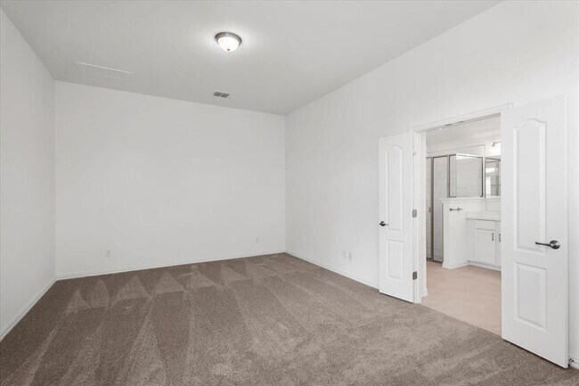 Building Photo - 1425 Cole Ests Dr