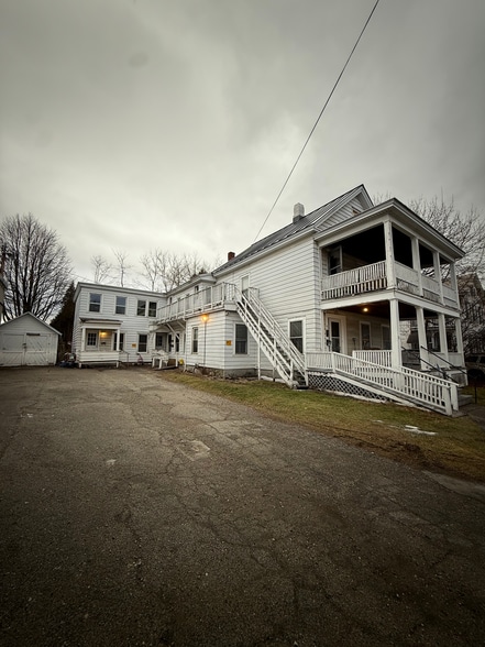 Building Photo - 13 Church St