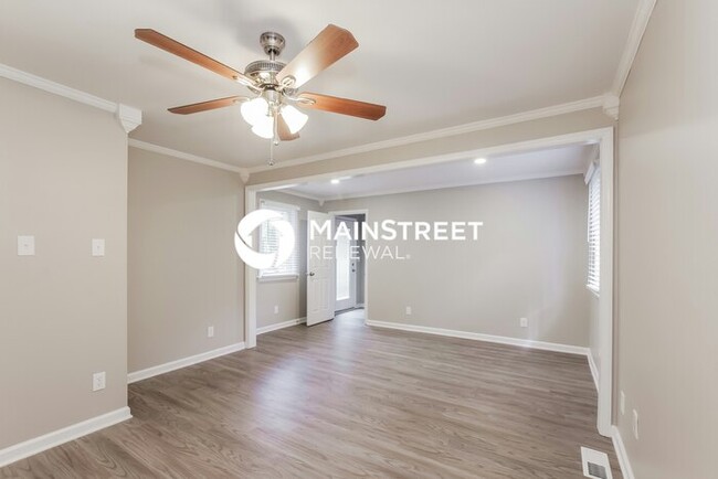 Building Photo - 20901 Sierra Vista Dr