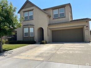 Building Photo - Southtown Home