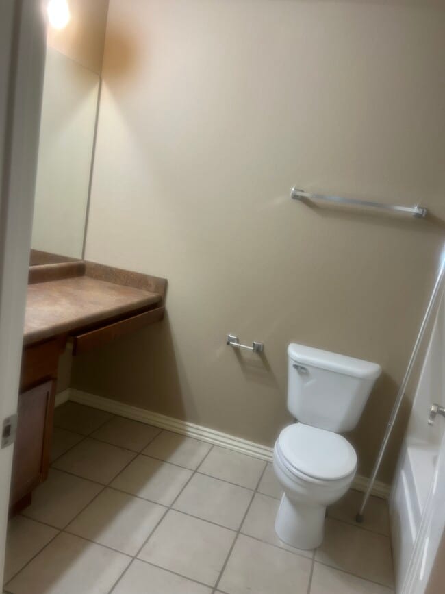 Building Photo - 3201 SW Deerfield Blvd