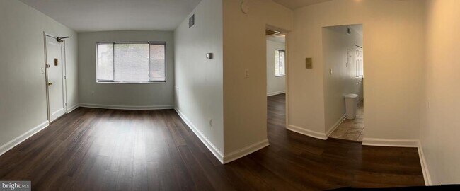 Building Photo - 3815 Davis Pl NW