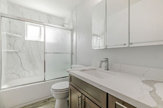 Building Photo - Cambrian Park Home Near Top Schools & Park...