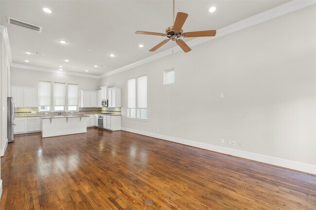 Building Photo - 2123 McIlhenny St