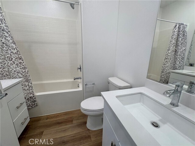 Building Photo - 2113 Crescent Moon