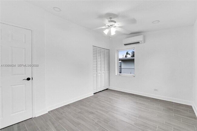 Building Photo - 1175 NW 133rd St