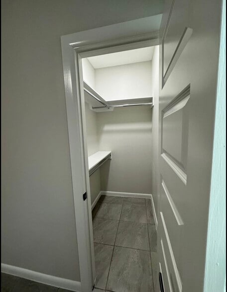 Building Photo - 3524 S Dominique Dr