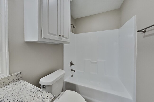 Building Photo - 16280 Sun View Ln