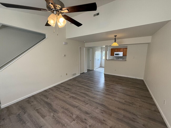 Building Photo - 1417 Raleigh Dr