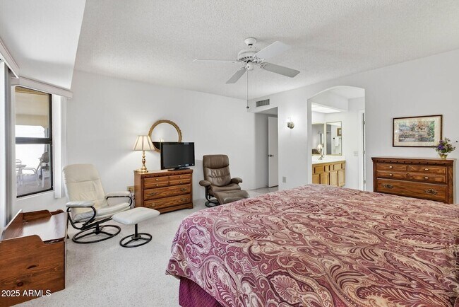 Building Photo - 13511 W Gemstone Dr