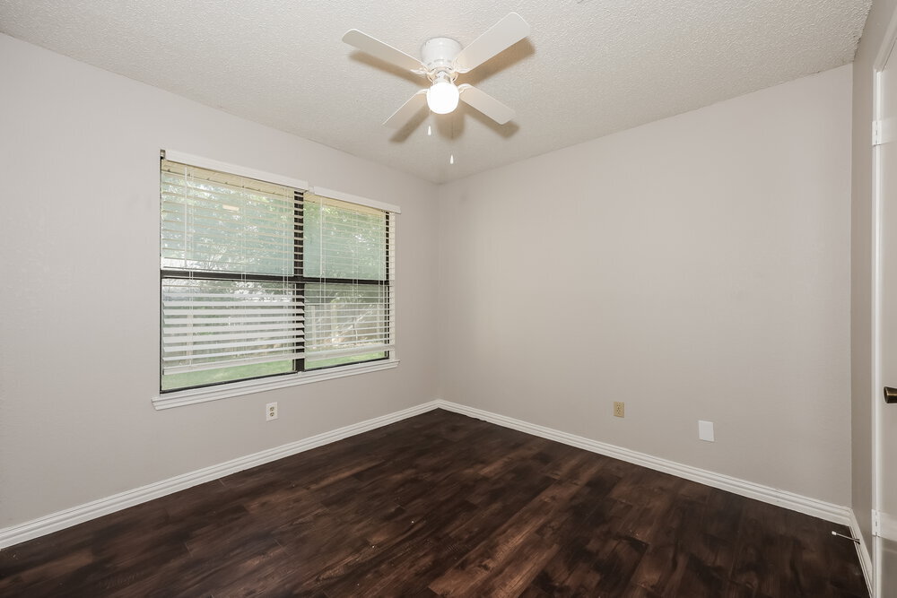 Building Photo - 3309 Creekwood Ln
