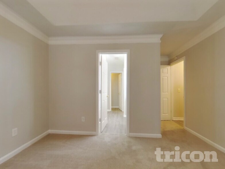 Building Photo - 62 Edith Ln