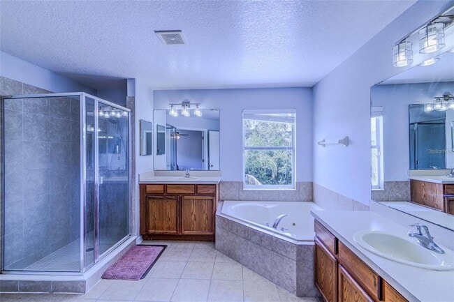 Building Photo - 12715 Moss Park Ridge Dr