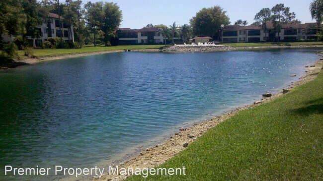 Building Photo - 500 Misty Pines Cir