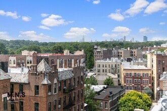 Building Photo - 39 E 21st St