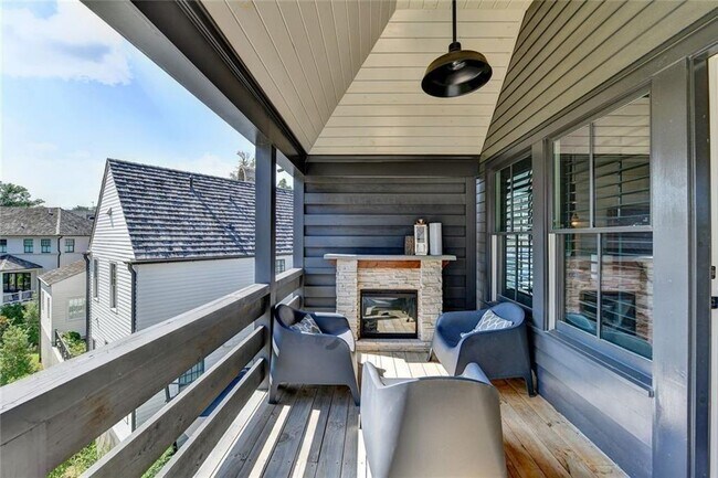 Building Photo - 2555 Brook Run