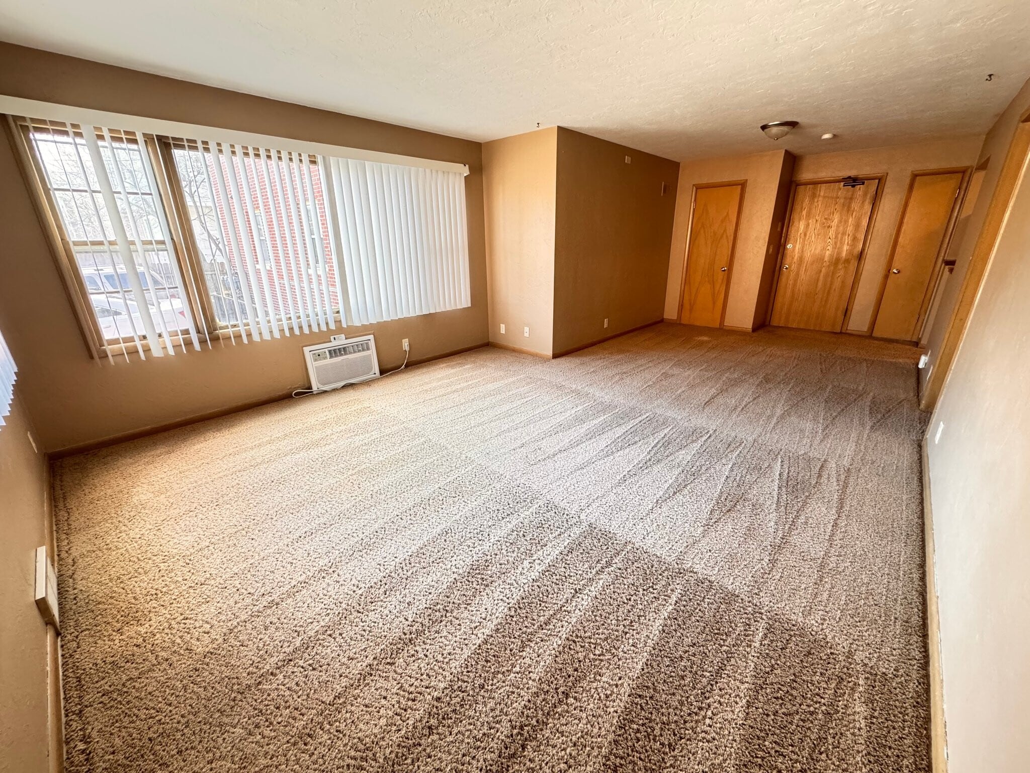 Building Photo - 1400 S 20th St