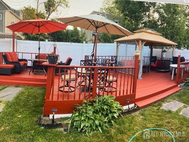 Building Photo - 1108 Frank St