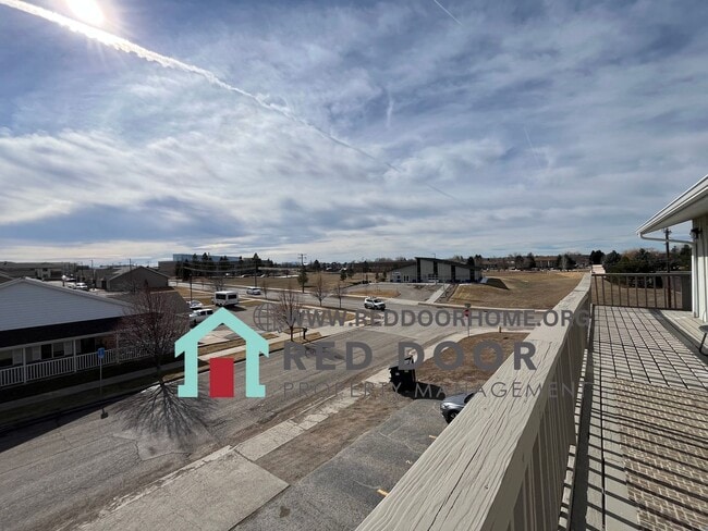 Building Photo - 2315 15th Ave S