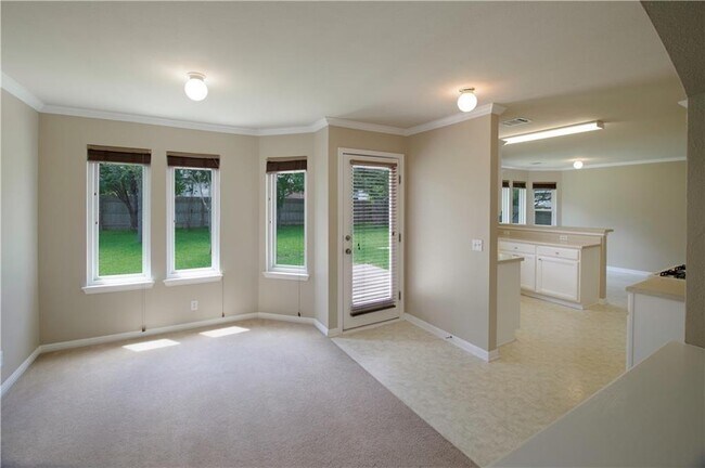 Building Photo - 807 Camino Real Dr