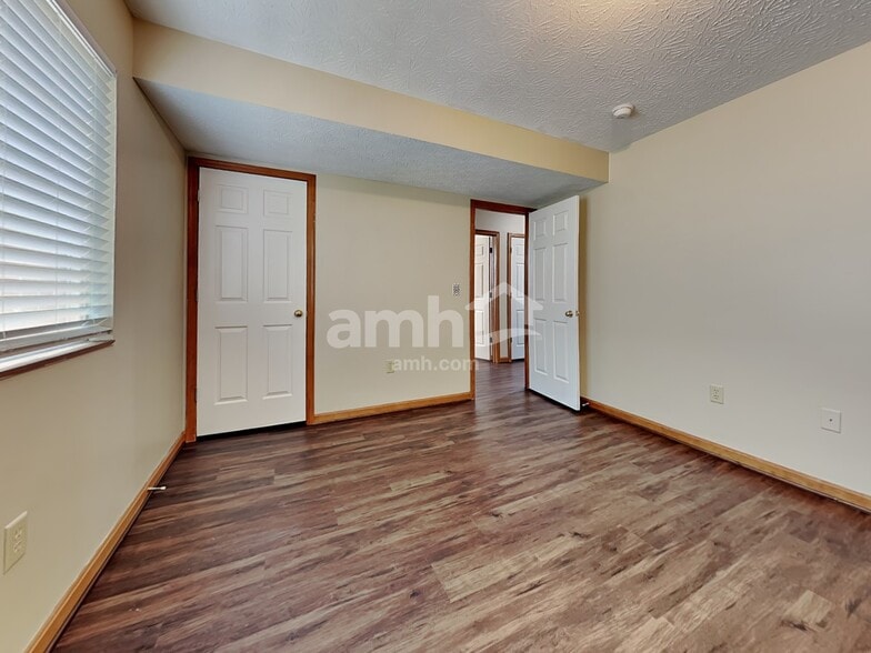 Building Photo - 172 Haley Ln