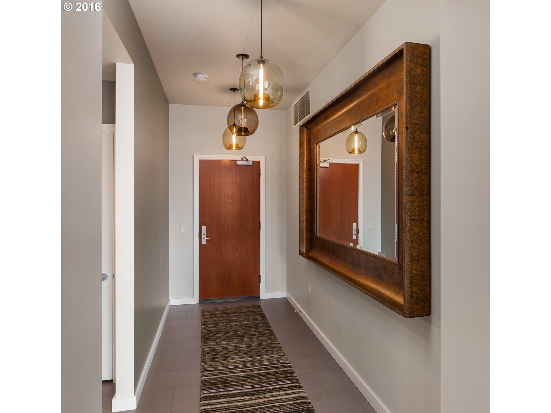 Building Photo - 1025 NW Couch St