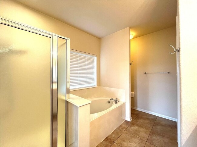 Building Photo - 7419 Pony Creek