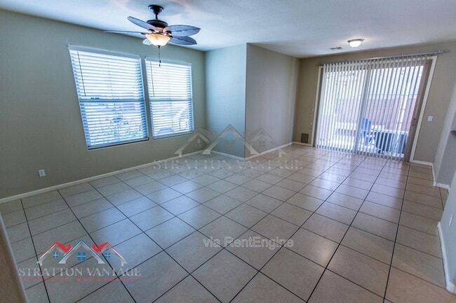 Building Photo - 13562 W Cypress St