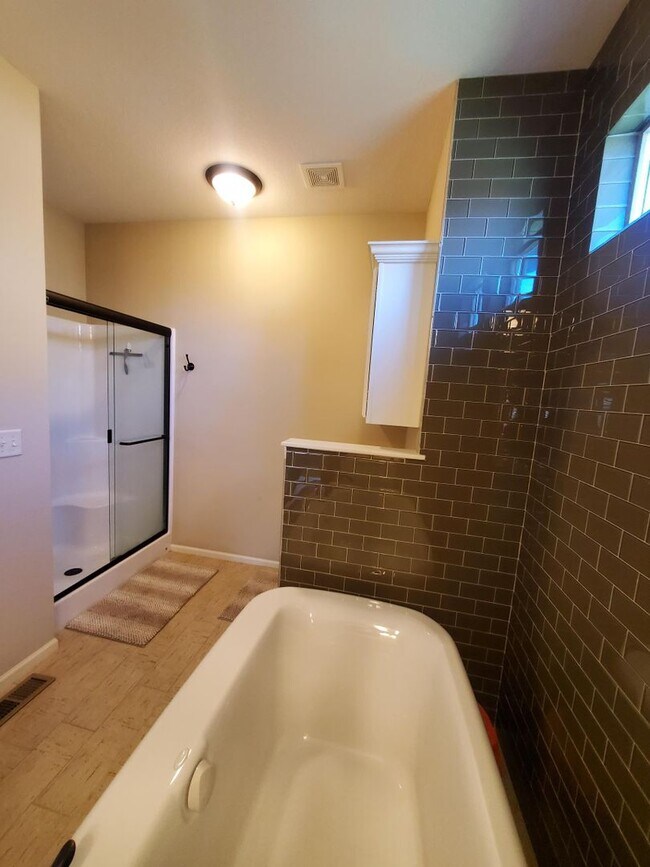 Building Photo - Pristine luxury Home in North Andover Neig...