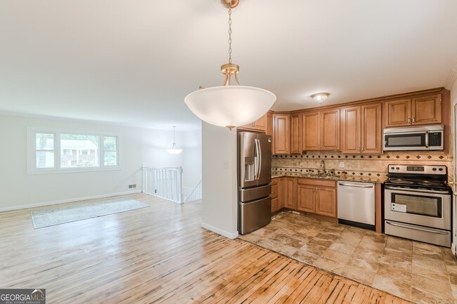 Building Photo - 1435 Cedar Creek Ln