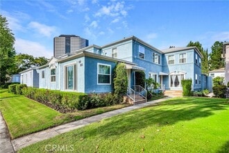 Building Photo - 124 Pass