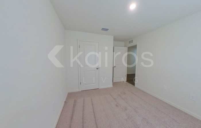 Building Photo - 3417 74th St W