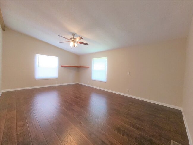 Building Photo - 5414 Five Oaks Dr