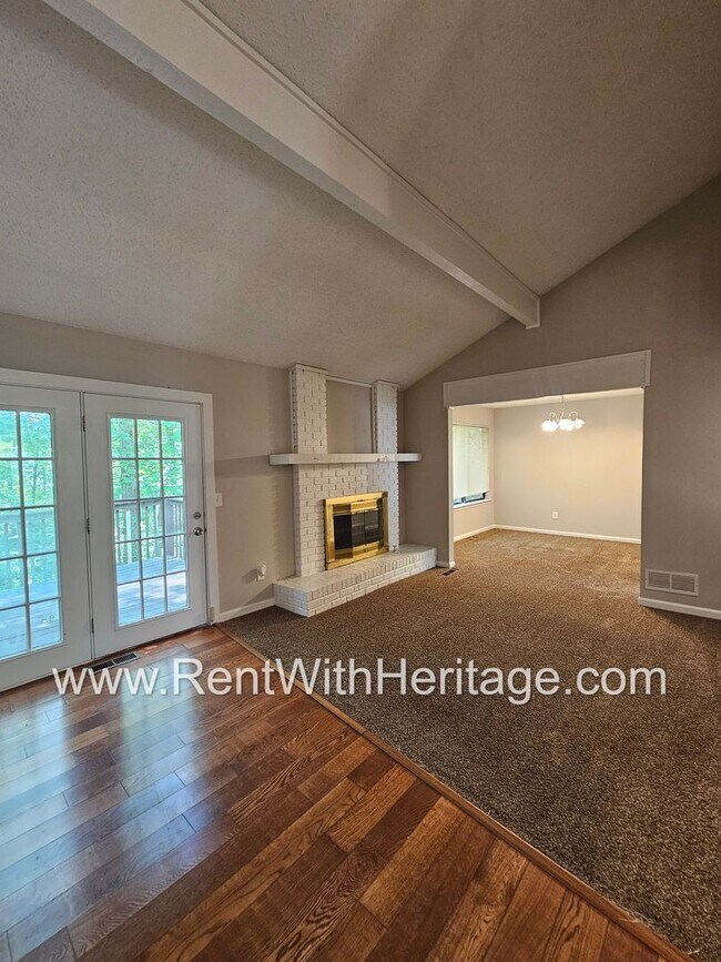 Building Photo - Gorgeous 4bd / 2.5 in Popular Arbor Statio...