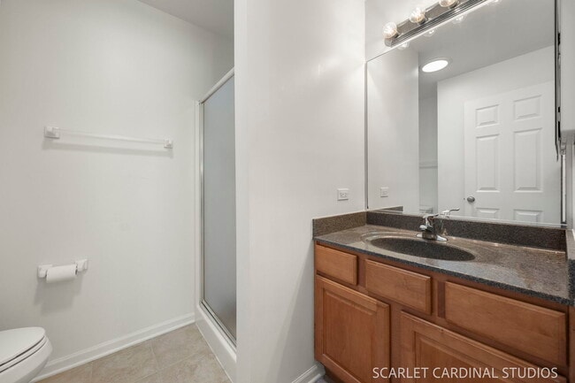 Building Photo - 1419 S Fairfield Ave