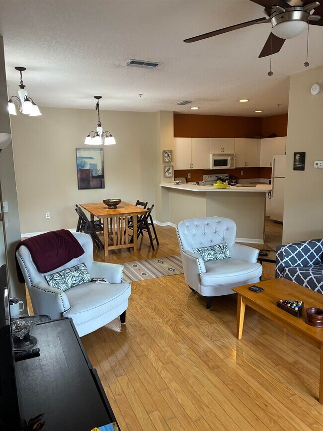 Building Photo - 510 Florida Club Blvd