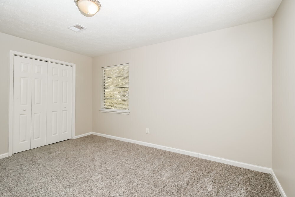 Building Photo - 9050 Spillers Dr SW