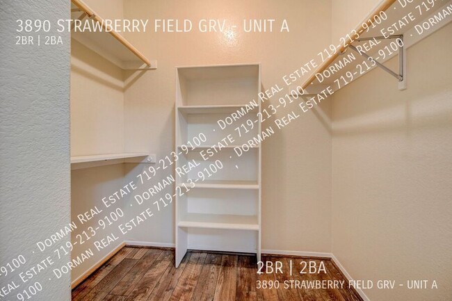 Building Photo - $500 OFF the first month of rent! Ground l...