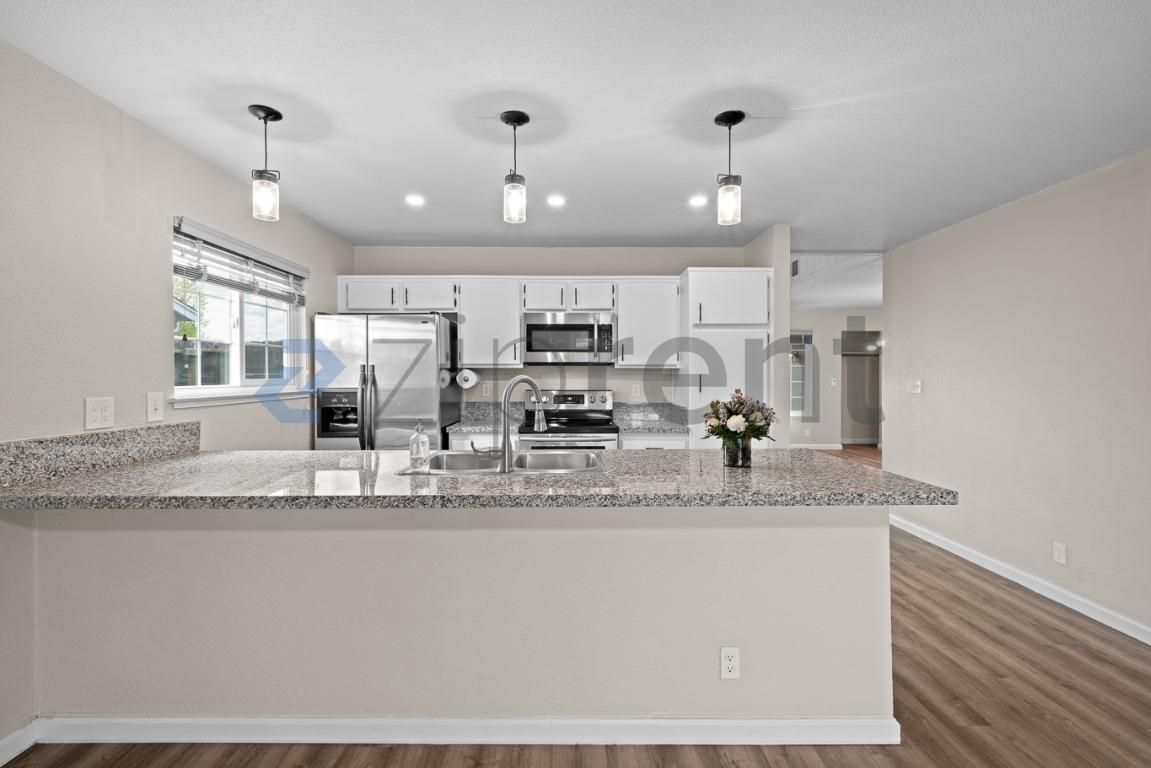 Building Photo - 208 Richard Pl