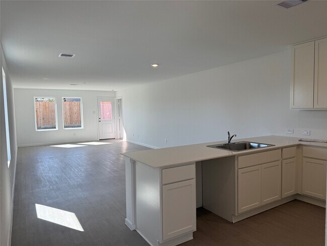 Building Photo - 14712 S Ascot Bnd Cir