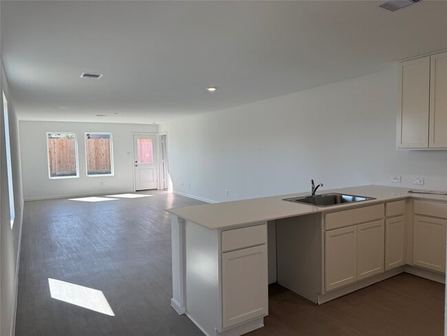 Building Photo - 458 Southern Magnolia Wy