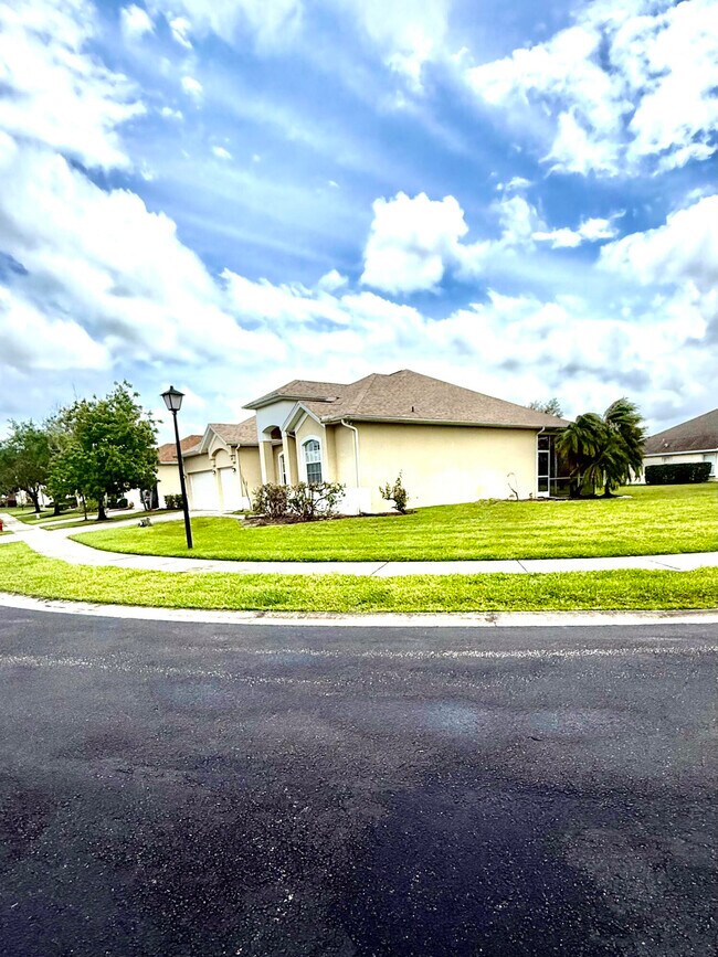 Building Photo - 408 North Key Lime Square SW