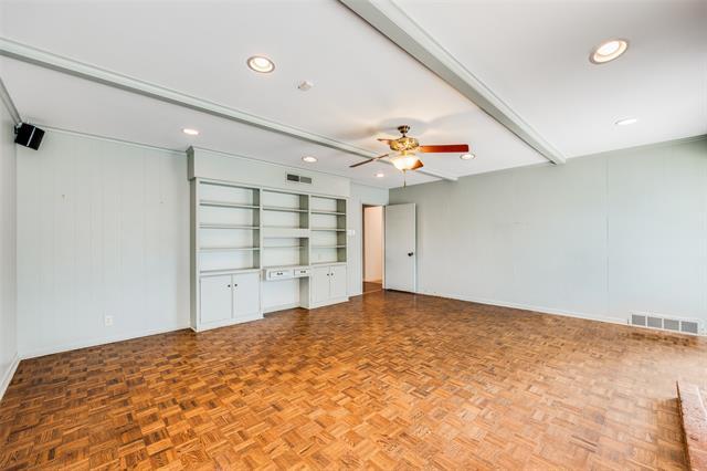 Building Photo - 3580 Ainsworth Dr