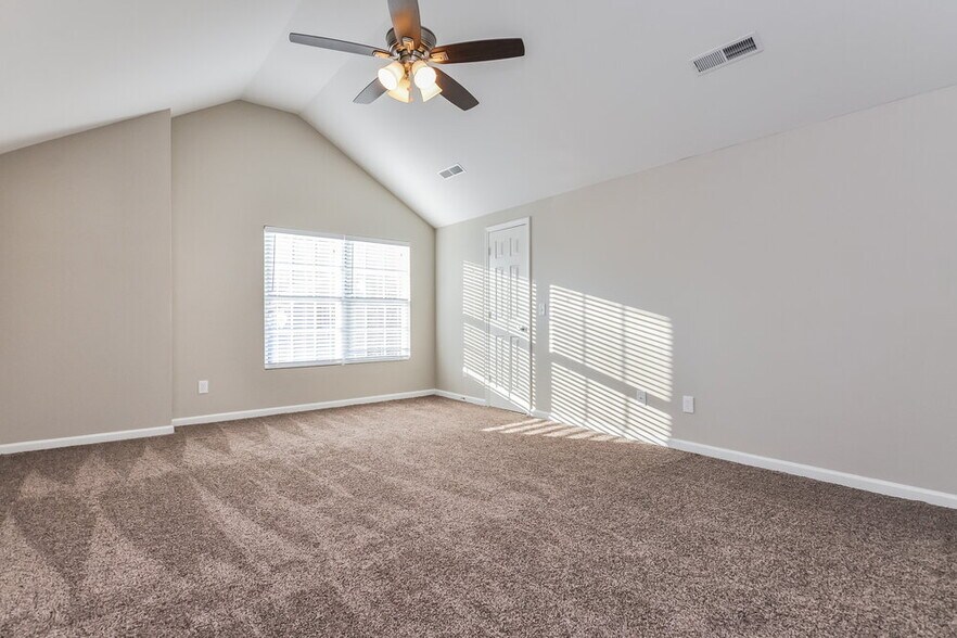 Building Photo - 3715 Horseshoe Farm St