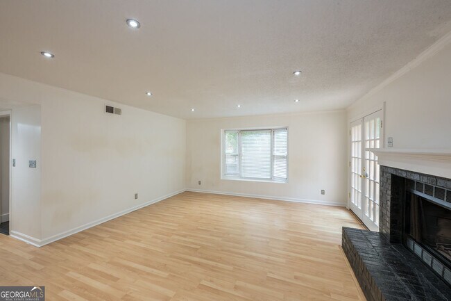 Building Photo - 9070 Cobbler Ct