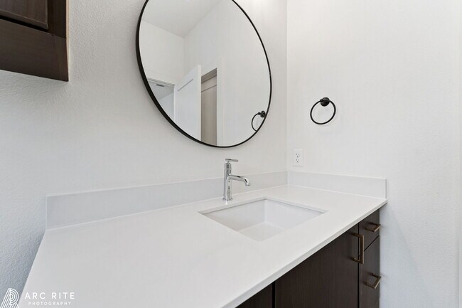 Building Photo - Pre-Leasing Fall of 2026!! Luxury Homes!!