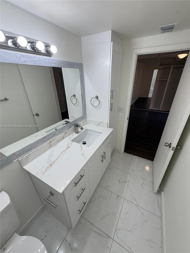 Building Photo - 738 Mill Valley Pl