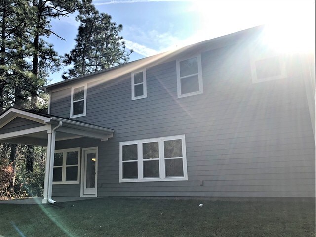 Building Photo - 317 Golf Rd