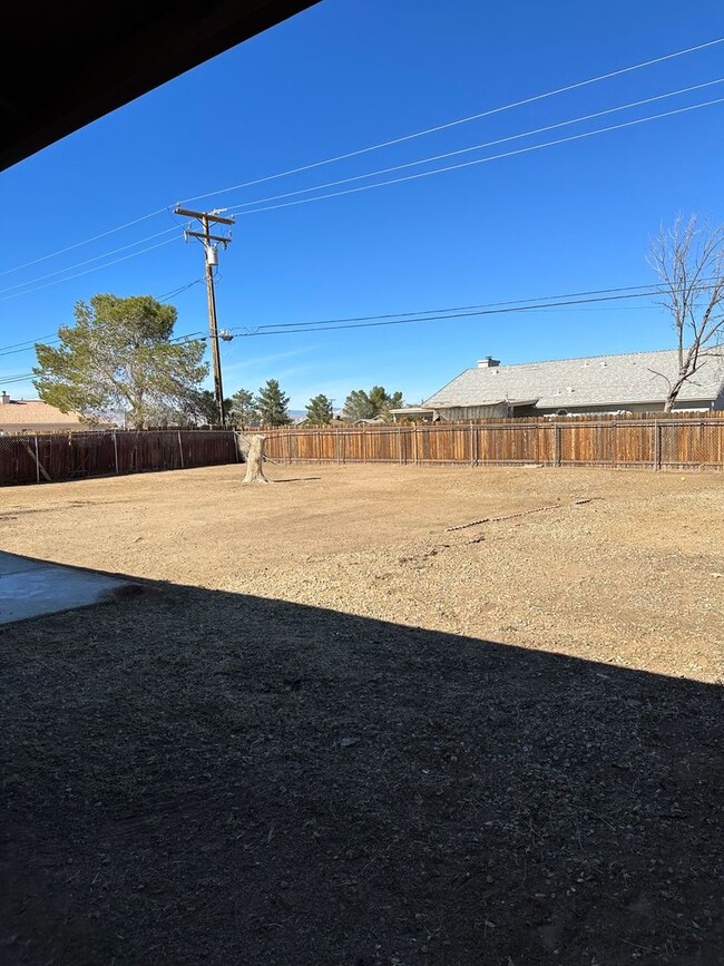 Building Photo - 8925 Satinwood Ave